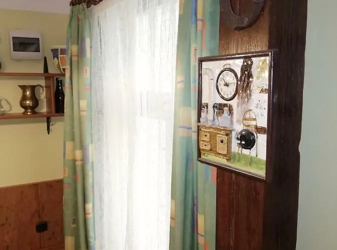 V Pietro Apartment *